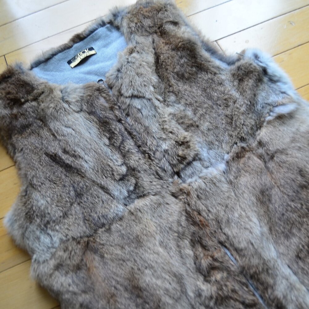 LaRok Luxe Rabbit Fur Sweater Vest Fits S / M - Picture 4 of 16